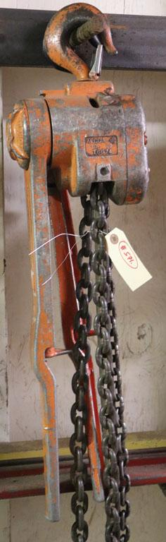 Lot of (2) CM chain come-alongs - (1) 3/4 ton, (1) 11/2 ton, with 5' chains