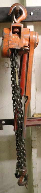 Lot of (2) CM chain come-alongs - (1) 3/4 ton, (1) 11/2 ton, with 5' chains