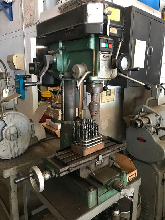 Grizzly Model G1005 bench top drilling/milling machine