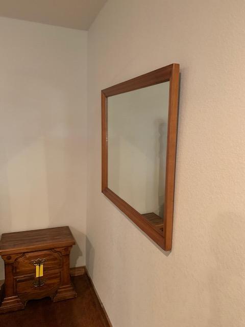 Wall mirror