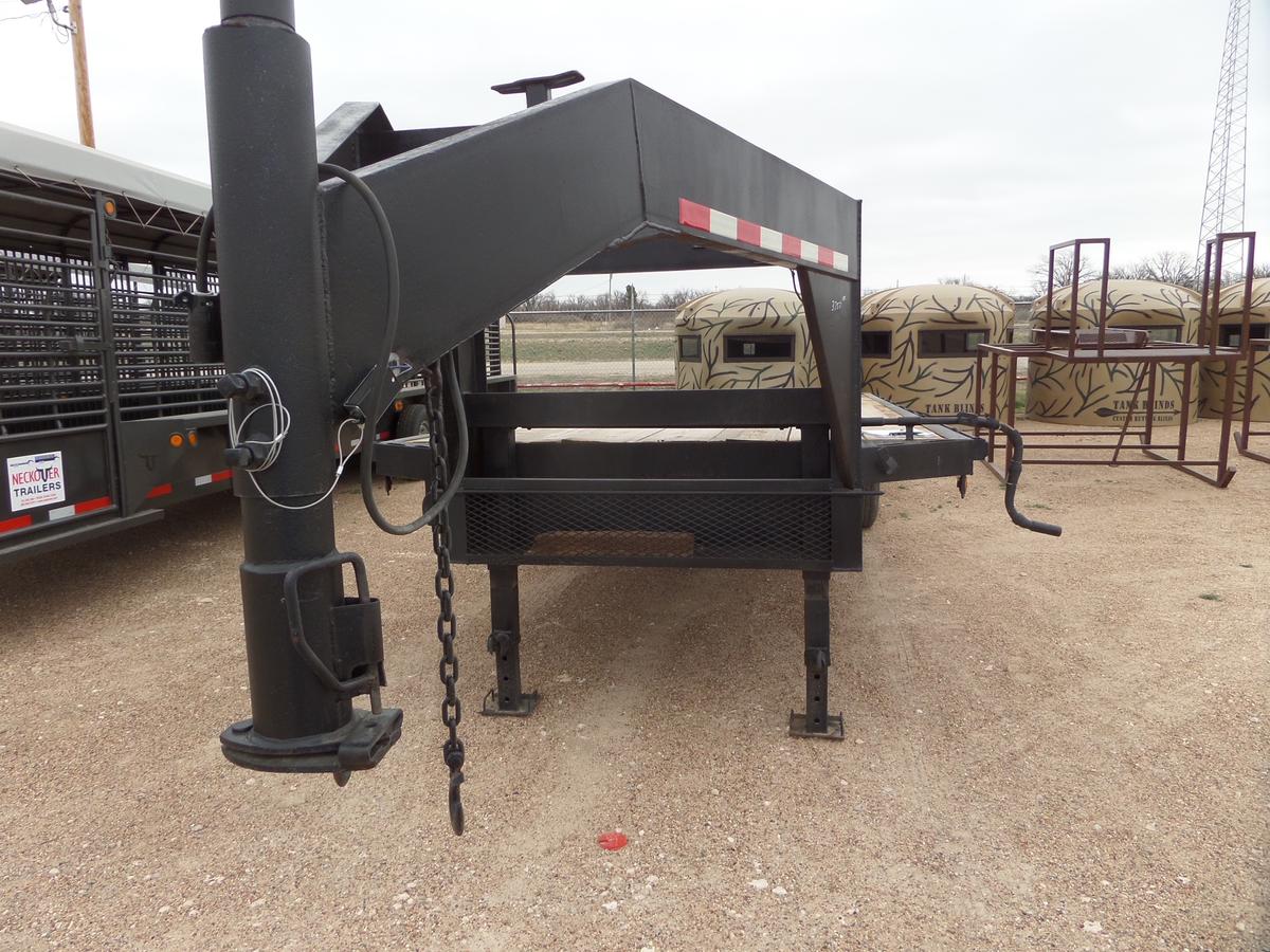 BIG TEX 20' GOOSENECK TRAILER