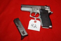 Smith & Wesson 669 9mm Pistol