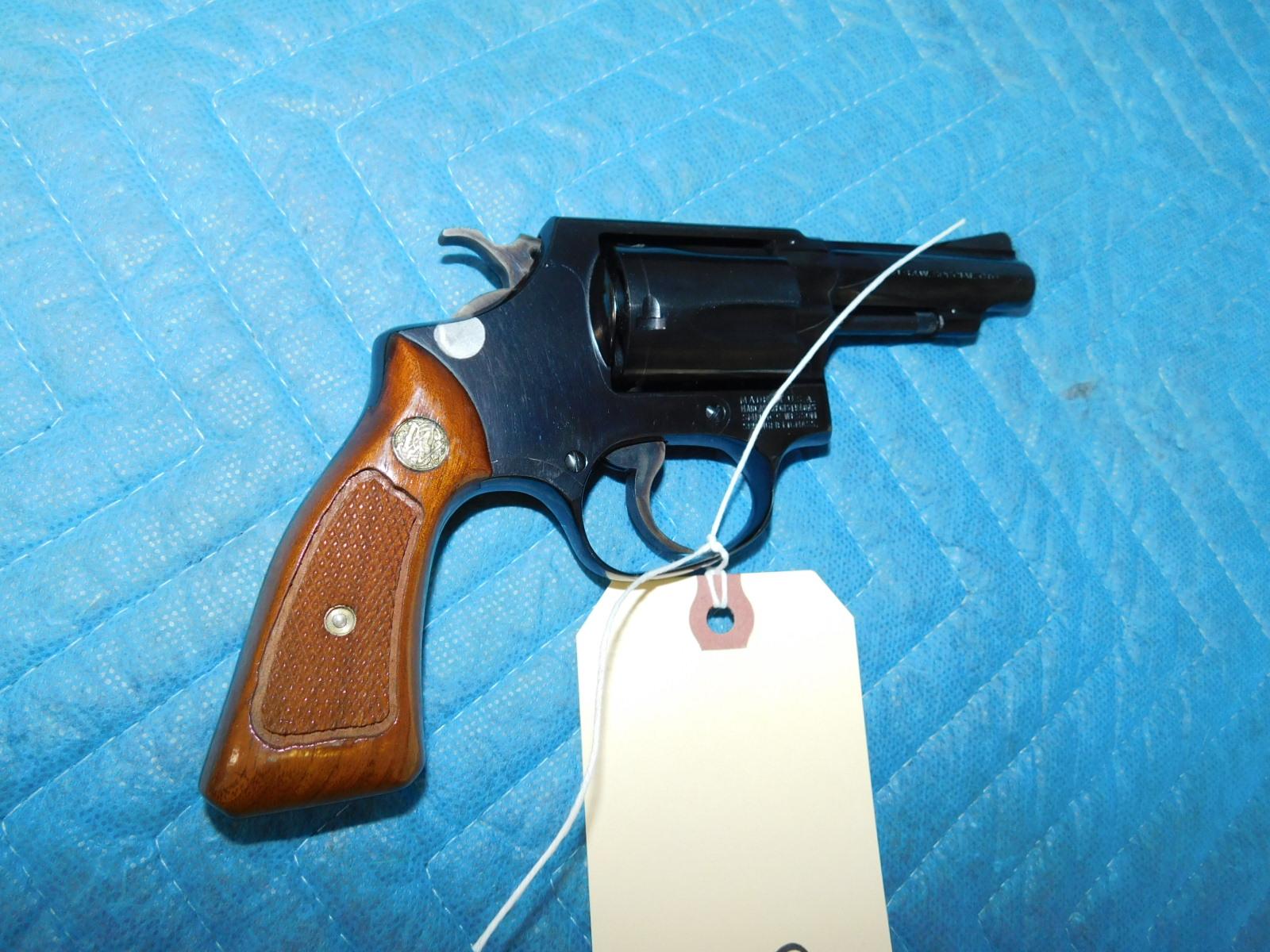 Smith & Wesson .38 Chiefs Special Revolver Model 36 w/ Original Box & Instructions