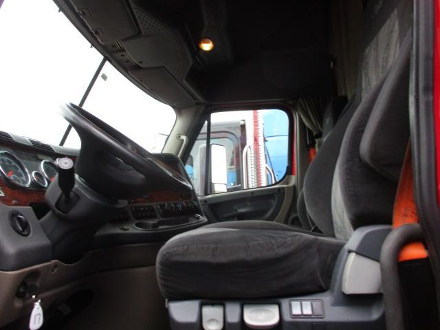 2014 FREIGHTLINER CA12564ST Cascadia Evolution Conventional