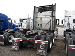 2014 VOLVO VNL64T-630 Conventional