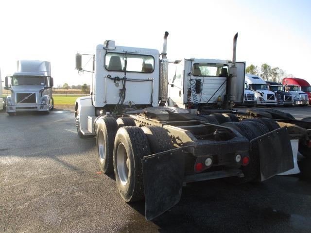 2003 PETERBILT 385 Conventional