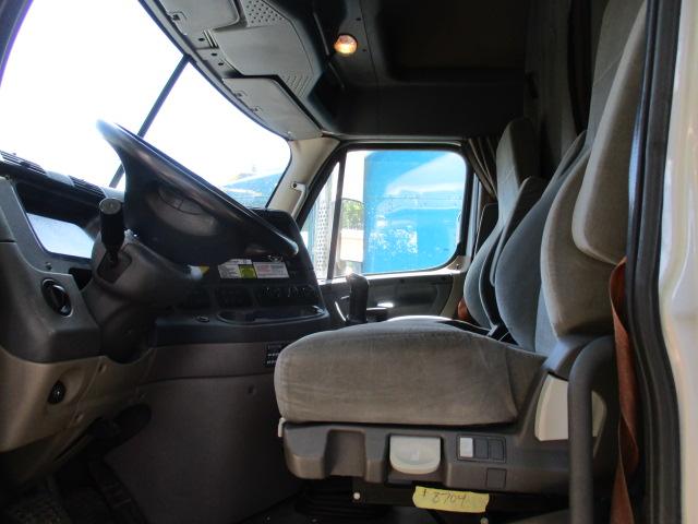 2015 FREIGHTLINER CA12564ST Cascadia Conventional