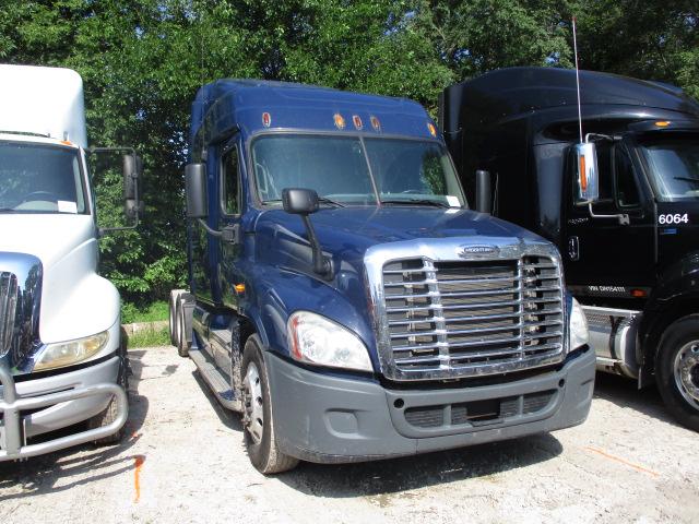 2012 FREIGHTLINER CA12564ST Cascadia Conventional