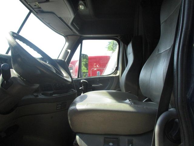 2012 FREIGHTLINER CA12564ST Cascadia Conventional