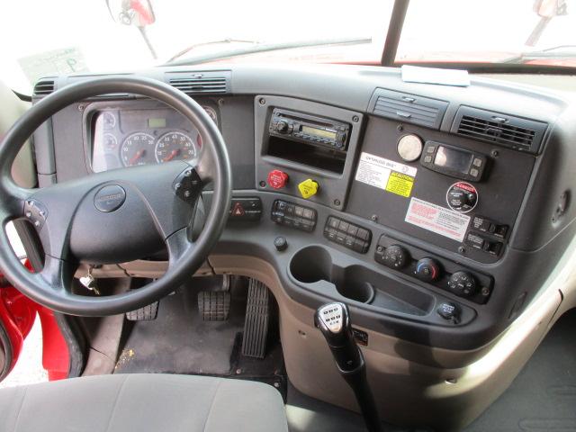 2014 FREIGHTLINER CA12564ST Cascadia Evolution Conventional