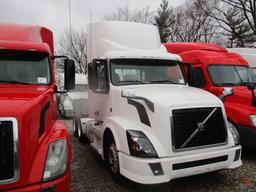 2014 VOLVO VNL64T Conventional
