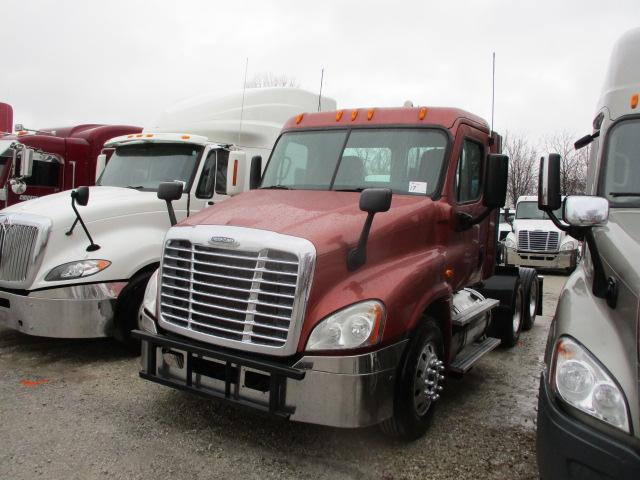 2013 FREIGHTLINER CA12564ST Cascadia Conventional