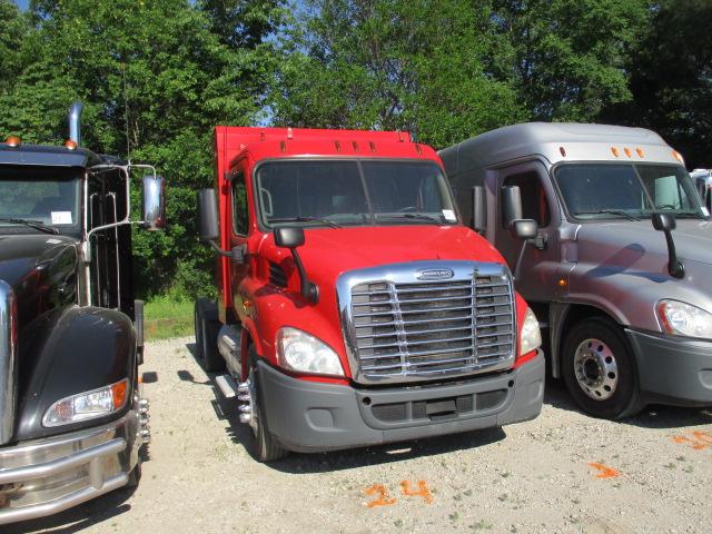 2014 FREIGHTLINER CA11364ST Cascadia Conventional