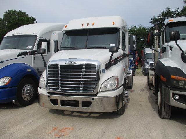 2015 FREIGHTLINER CA11364ST Cascadia Conventional