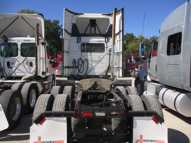 2016 VOLVO VNL64T Conventional