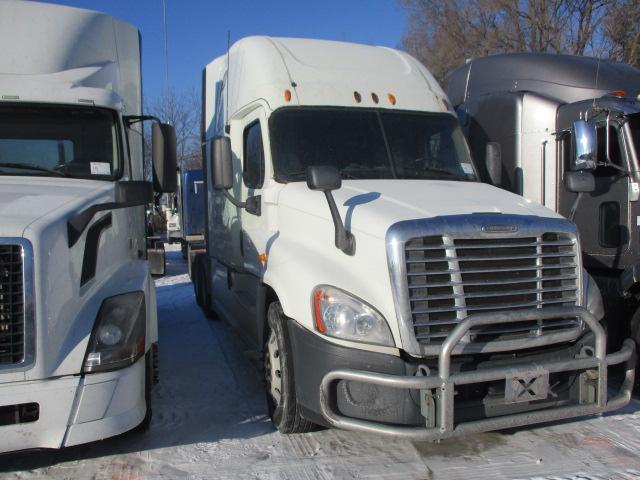 2013 FREIGHTLINER CA12564ST Cascadia Conventional