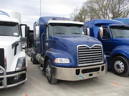 2015 MACK CXU613 Pinnacle Conventional