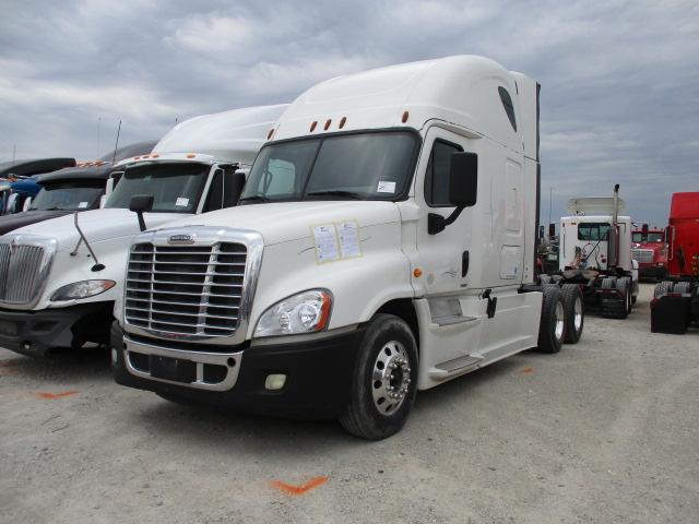 2014 FREIGHTLINER CA12564ST Cascadia Conventional