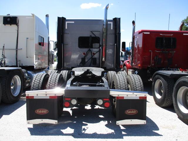 2015 PETERBILT 579 Ultra Cab Conventional