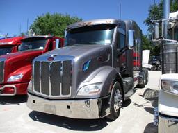 2015 PETERBILT 579 Ultra Cab Conventional