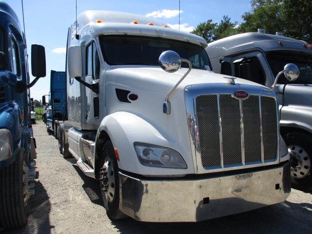 2013 PETERBILT 587 Conventional