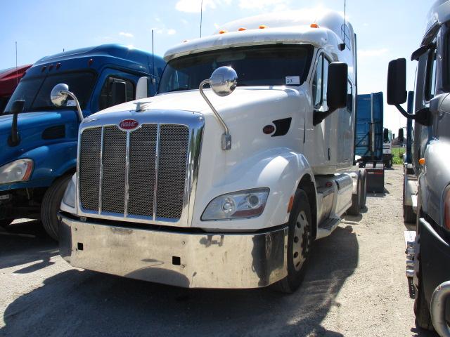 2013 PETERBILT 587 Conventional