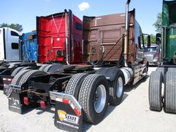 2013 VOLVO VNL64T-630 Conventional