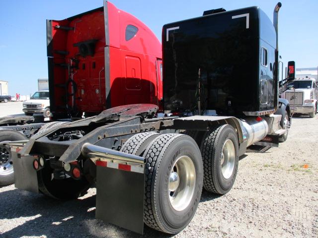 2017 PETERBILT 579 Ultra Cab Conventional