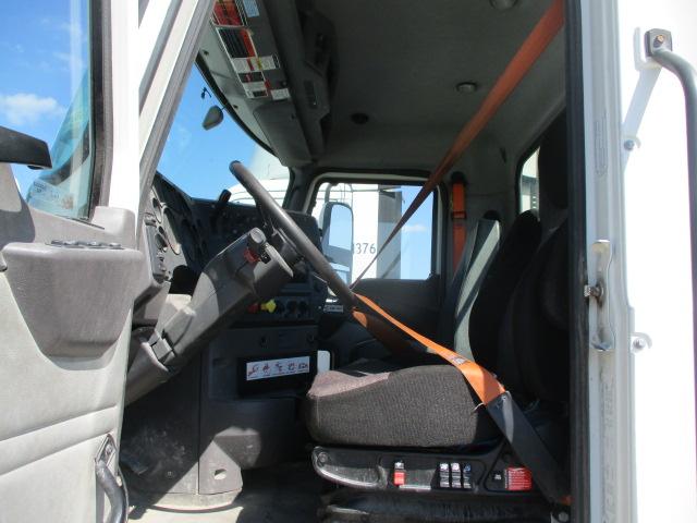 2017 MACK CXU613 Pinnacle Conventional, Non-Runner