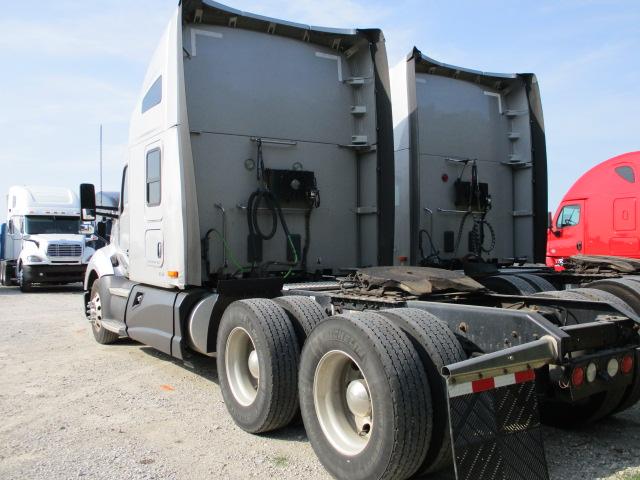 2017 KENWORTH T680 Conventional