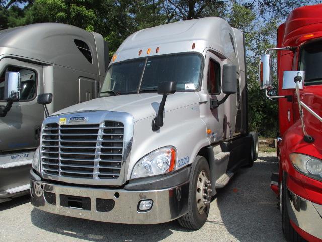 2014 FREIGHTLINER CA12564ST Cascadia Evolution Conventional