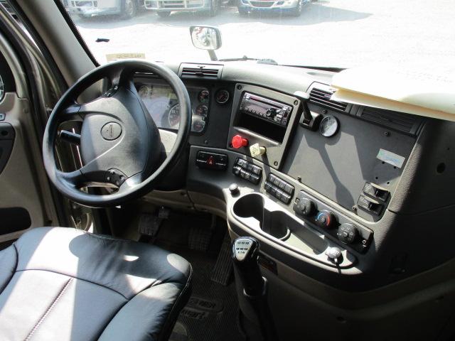 2014 FREIGHTLINER CA12564ST Cascadia Conventional