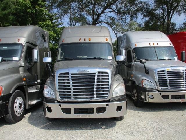 2014 FREIGHTLINER CA12564ST Cascadia Conventional