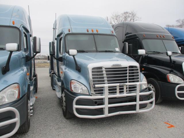 2013 FREIGHTLINER CA12564ST Cascadia Conventional