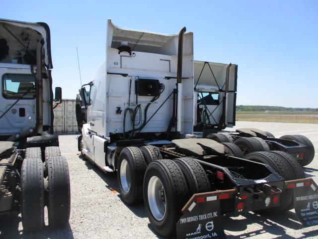 2016 VOLVO VNL64T-630 Conventional, Non-Runner