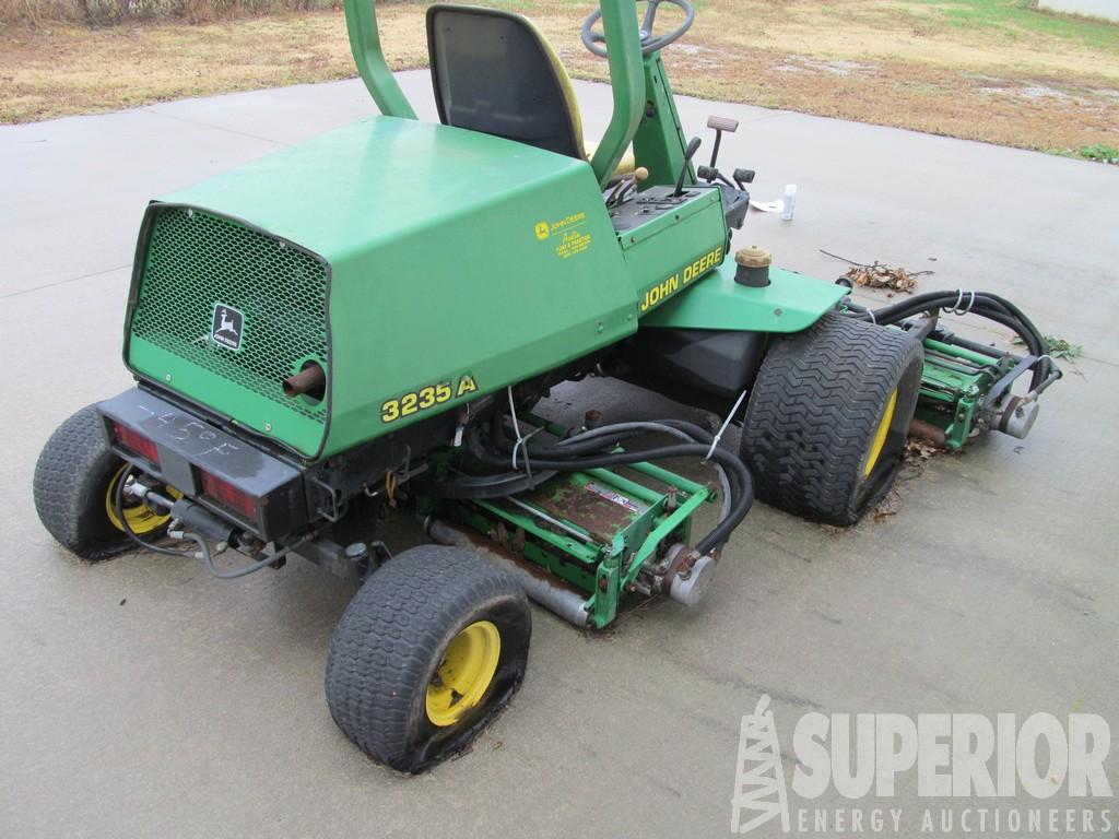 JOHN DEERE 3235A Reel Mover p/