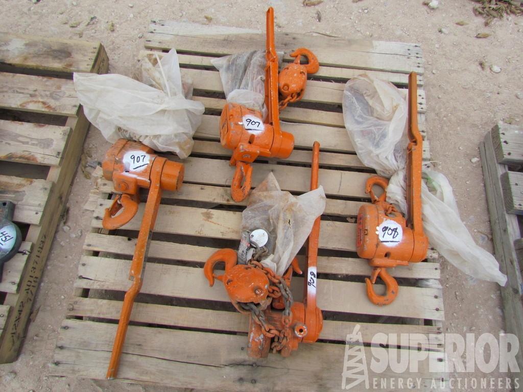 (x) CM 1-1/2-Ton Chain Hoists