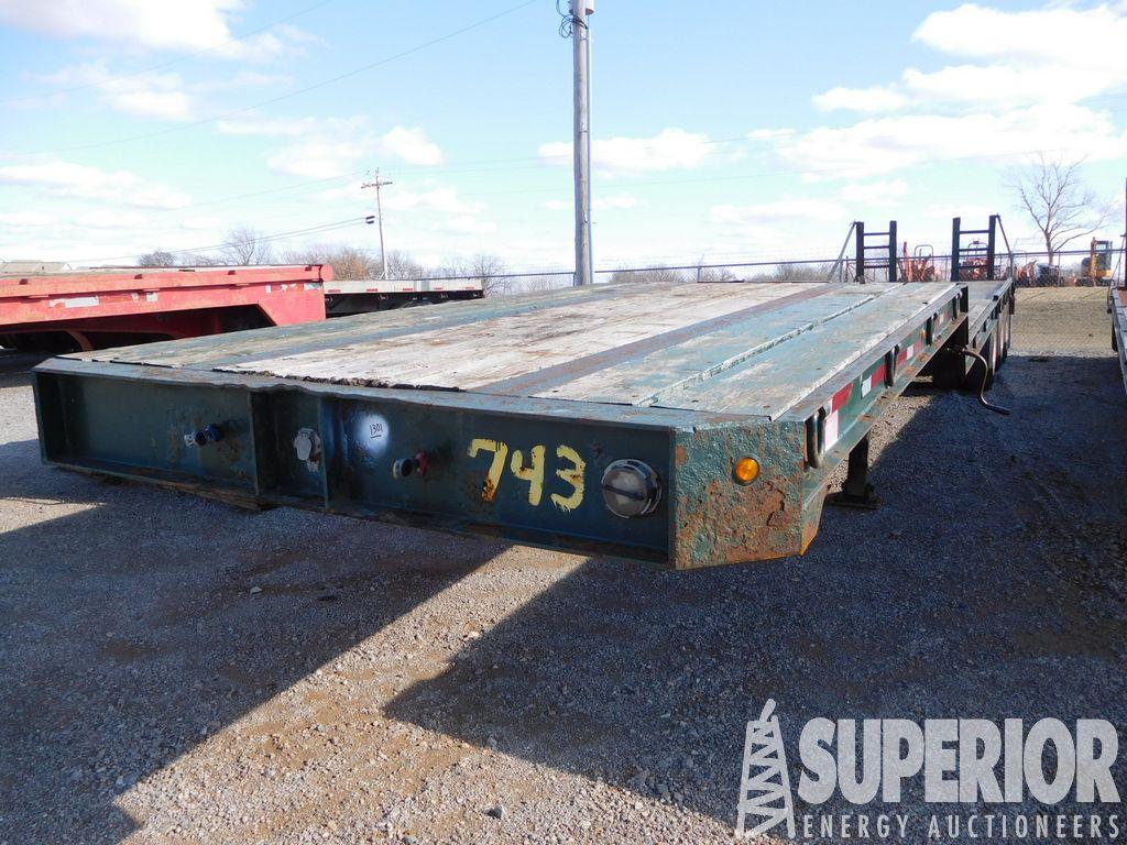 (x) 2005 JOHN KERR 8'W x 45'OAL 3-Axle Dovetail Eq