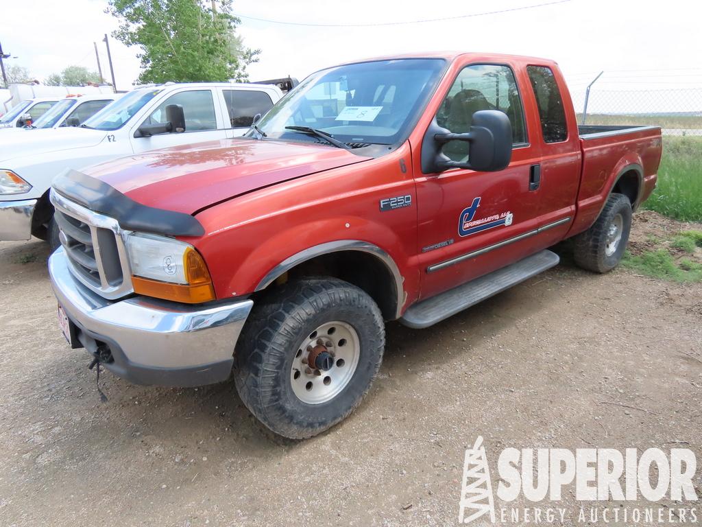 (x) 2000 FORD F-250XLT 4x4 Extended Cab Pickup, V