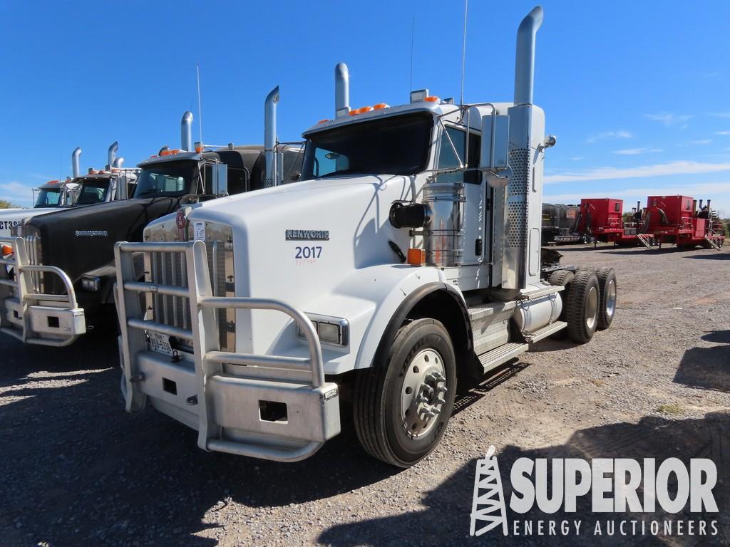 (x) (1-17) 2015 KENWORTH T800 T/A Truck Tractor w/