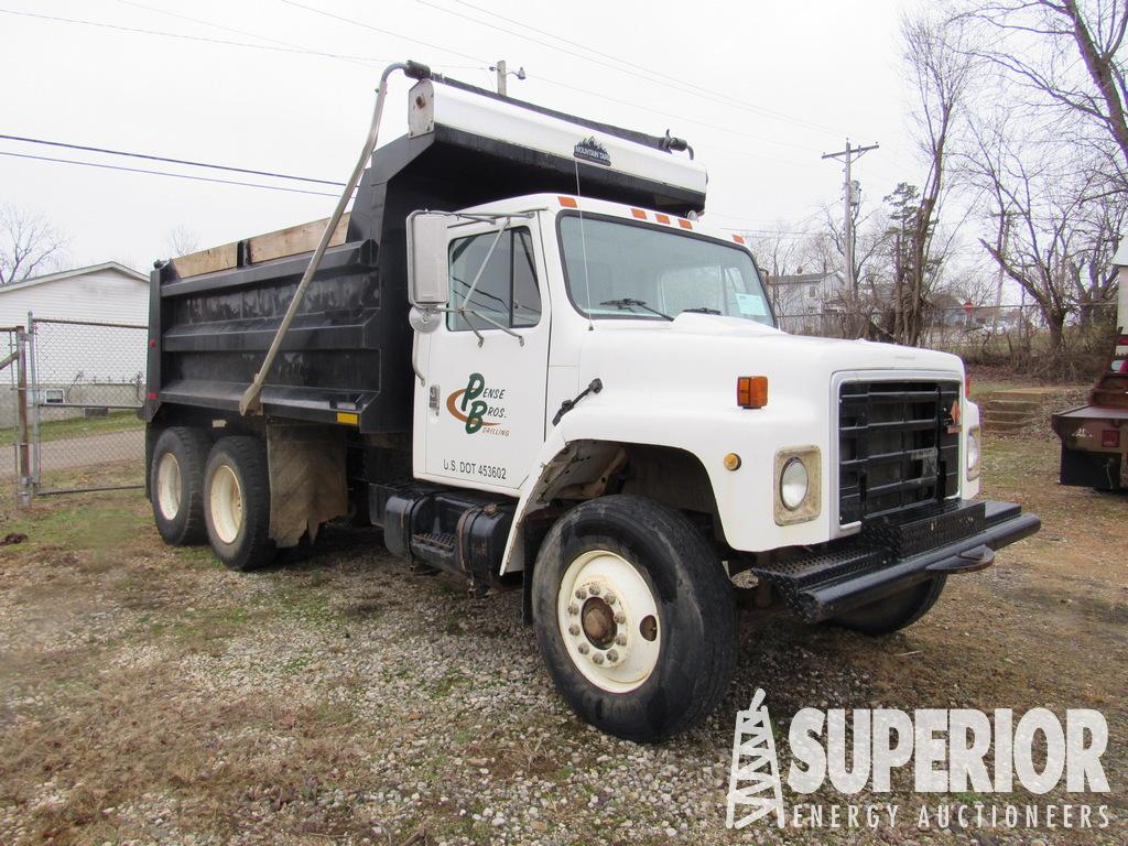 (x) 1988 INTERNATIONAL 4700 4x2 14 Cu Yd T/A Dump