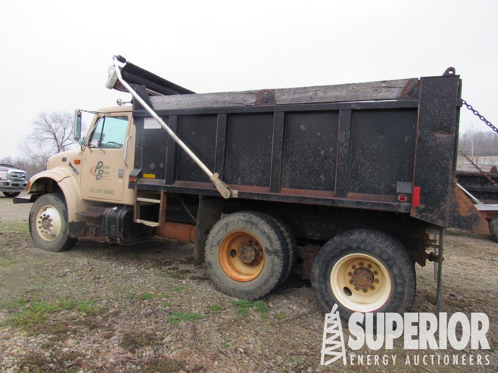 (x) 1999 INTERNATIONAL 4900 6x4 14 Cu Yd T/A Dump