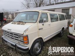 (x) 1989 DODGE Ram LE 350 Passenger Van, VIN-2B5WB