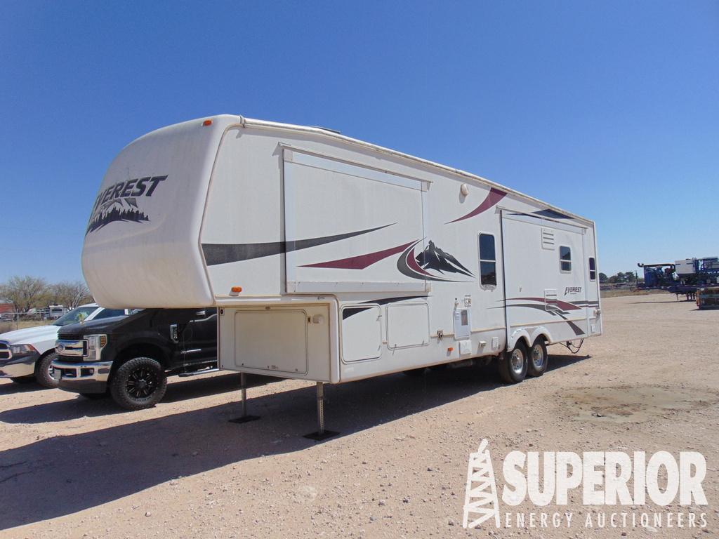 (x) 2004 KEYSTONE EVEREST T/A 5th Wheel Travel Tra