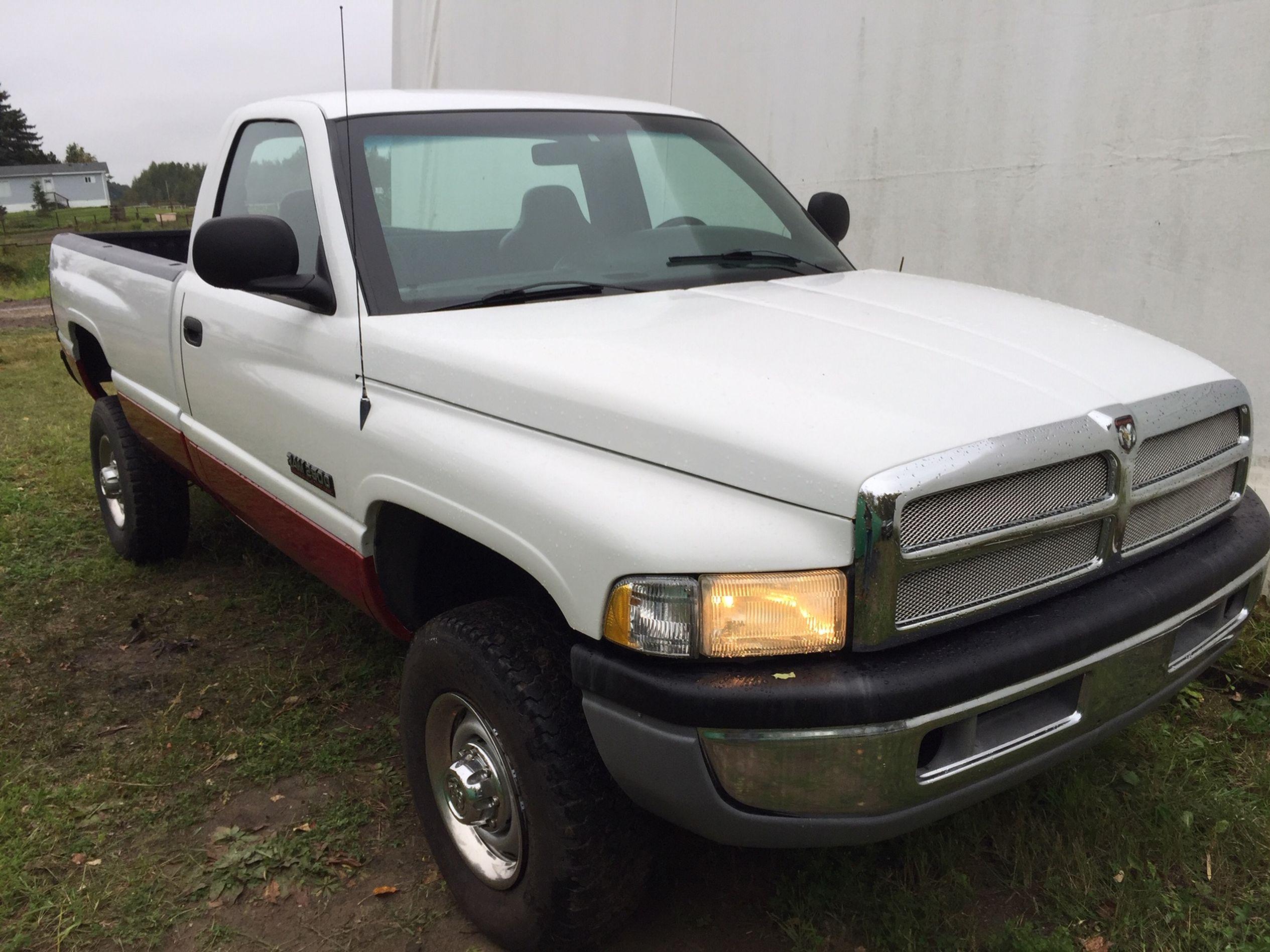 2000 Dodge 2500 4x4 Cummins Diesel