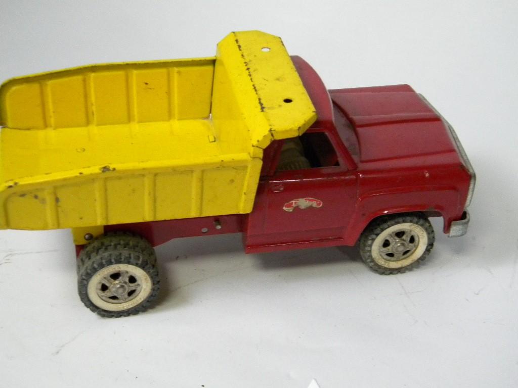 Tonka USA Dump Truck No.13190 Pressed Steel