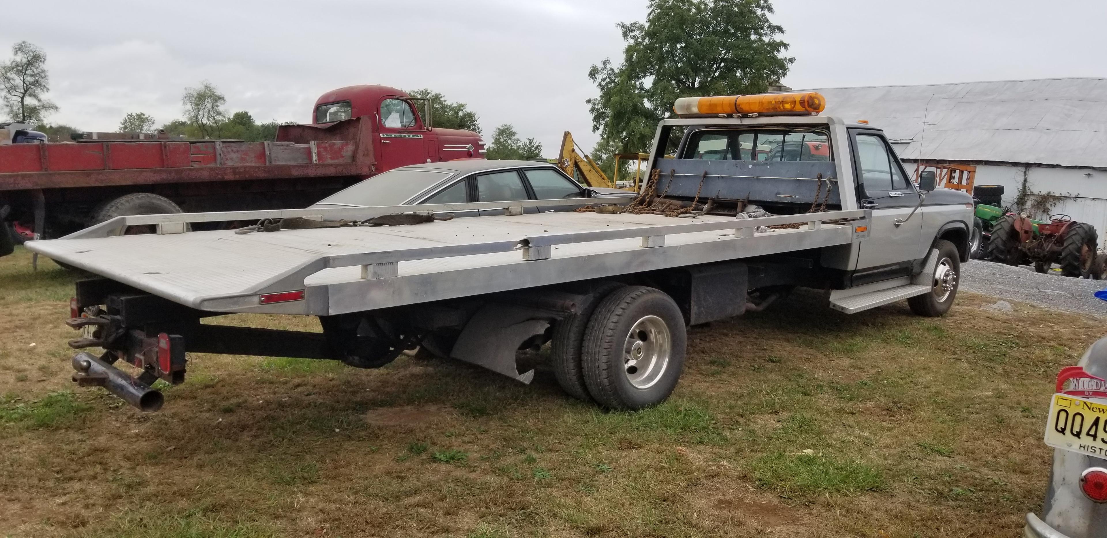 1985 Ford Superduty Rollback W/Title