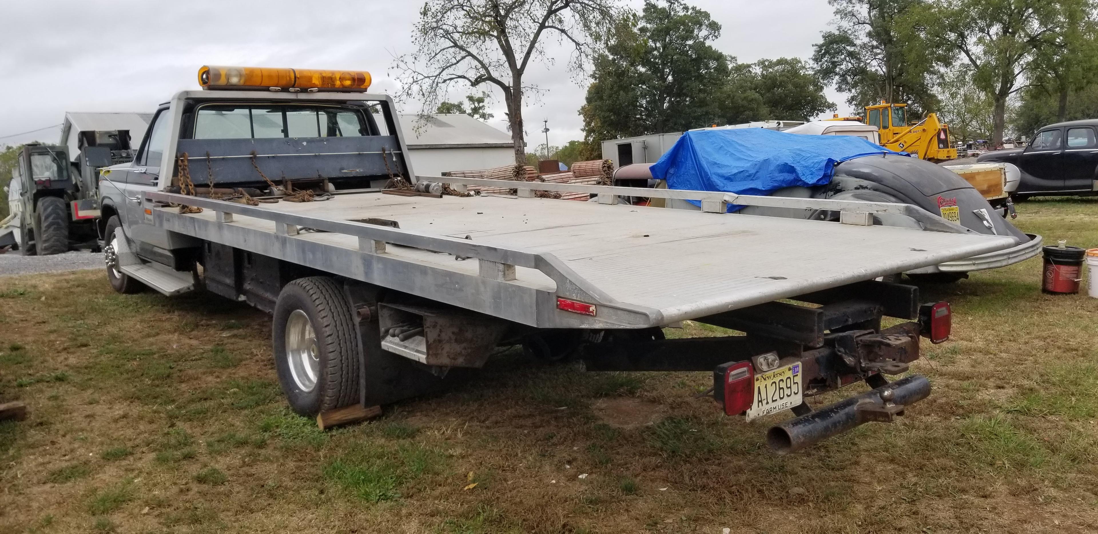 1985 Ford Superduty Rollback W/Title