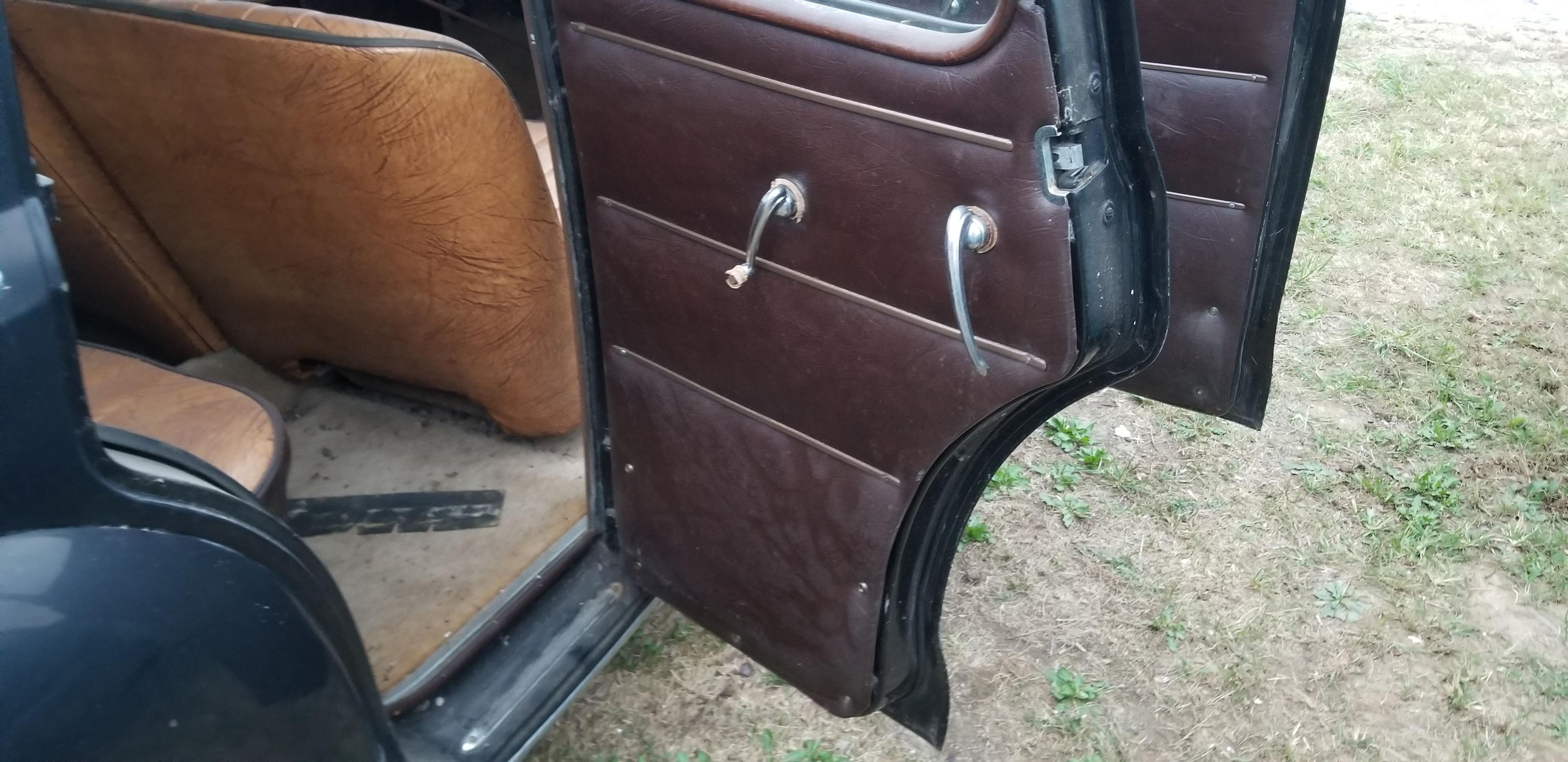 1951 Austin 4 Door Sedan W/Title