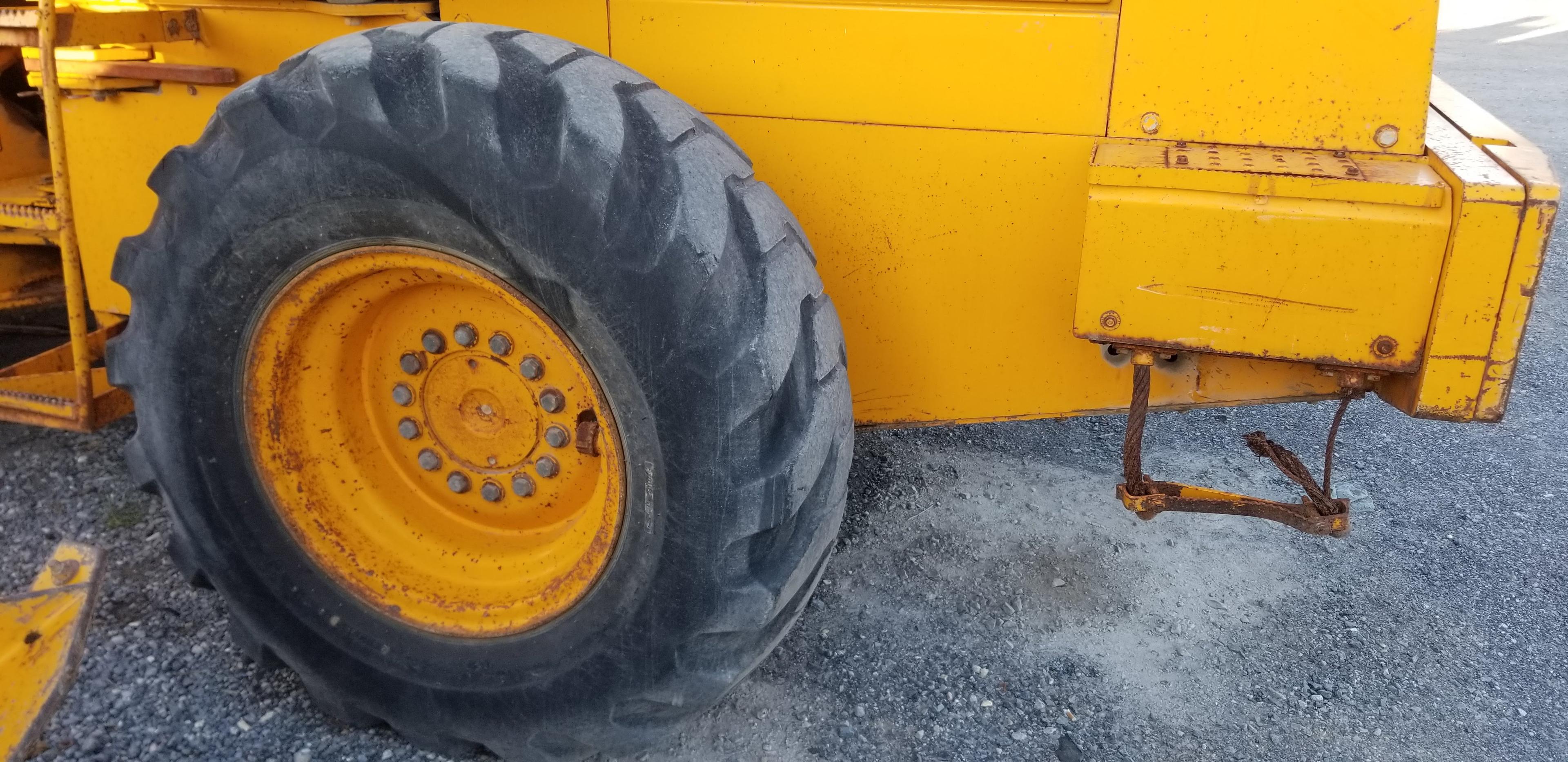 1990 JD 544E Wheel Loader